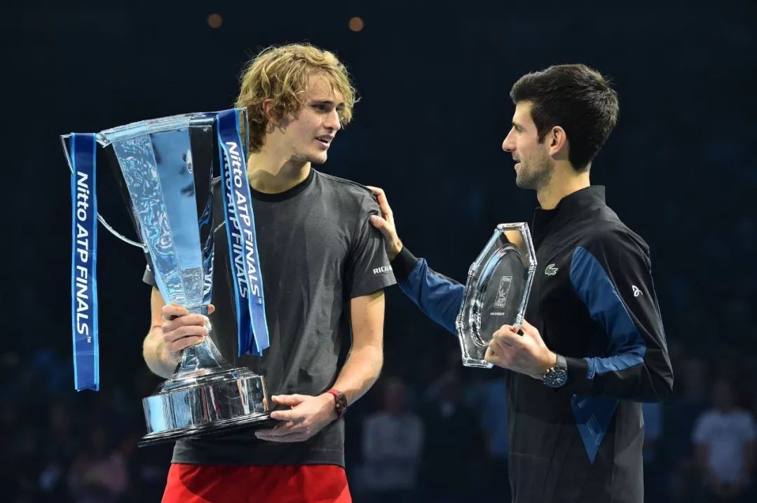 个人造神 个人造神